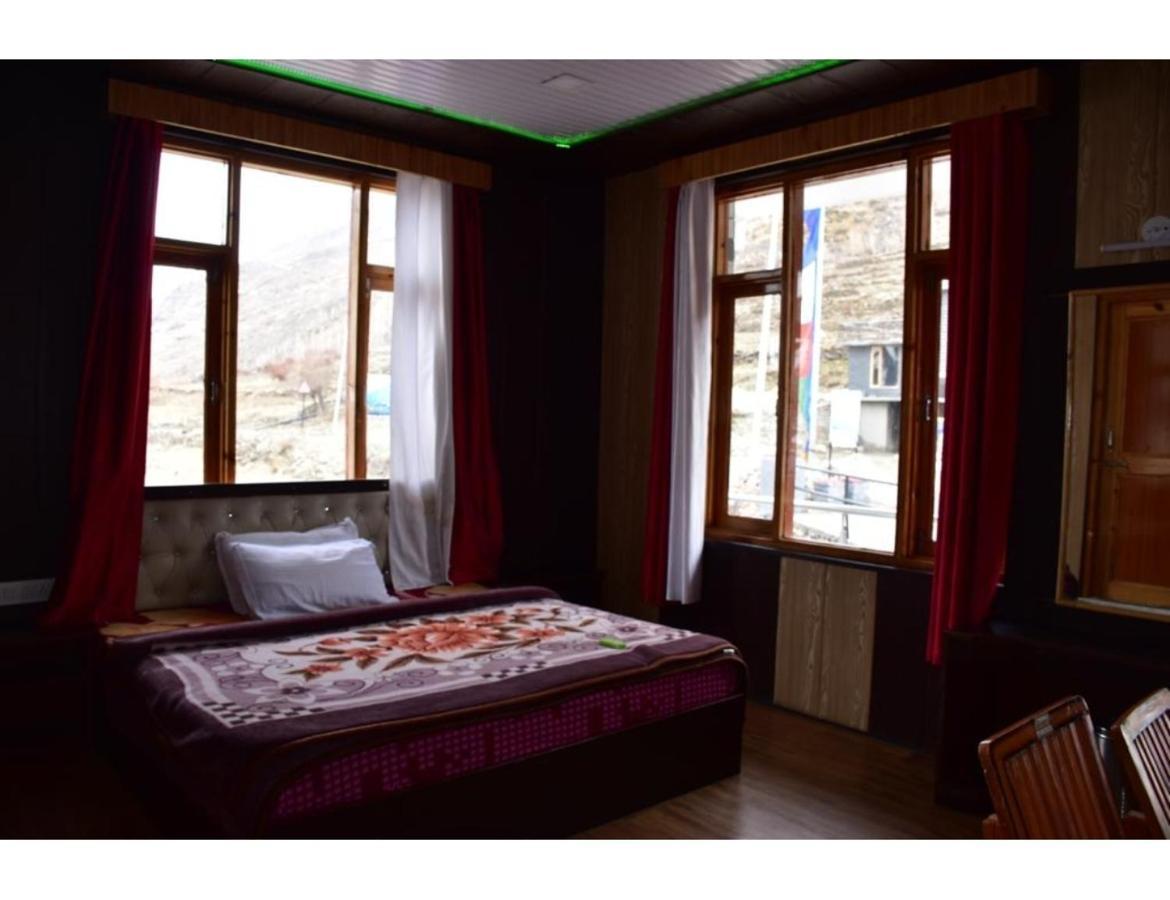 Hotel Peak View, Lahaul Sissu Экстерьер фото