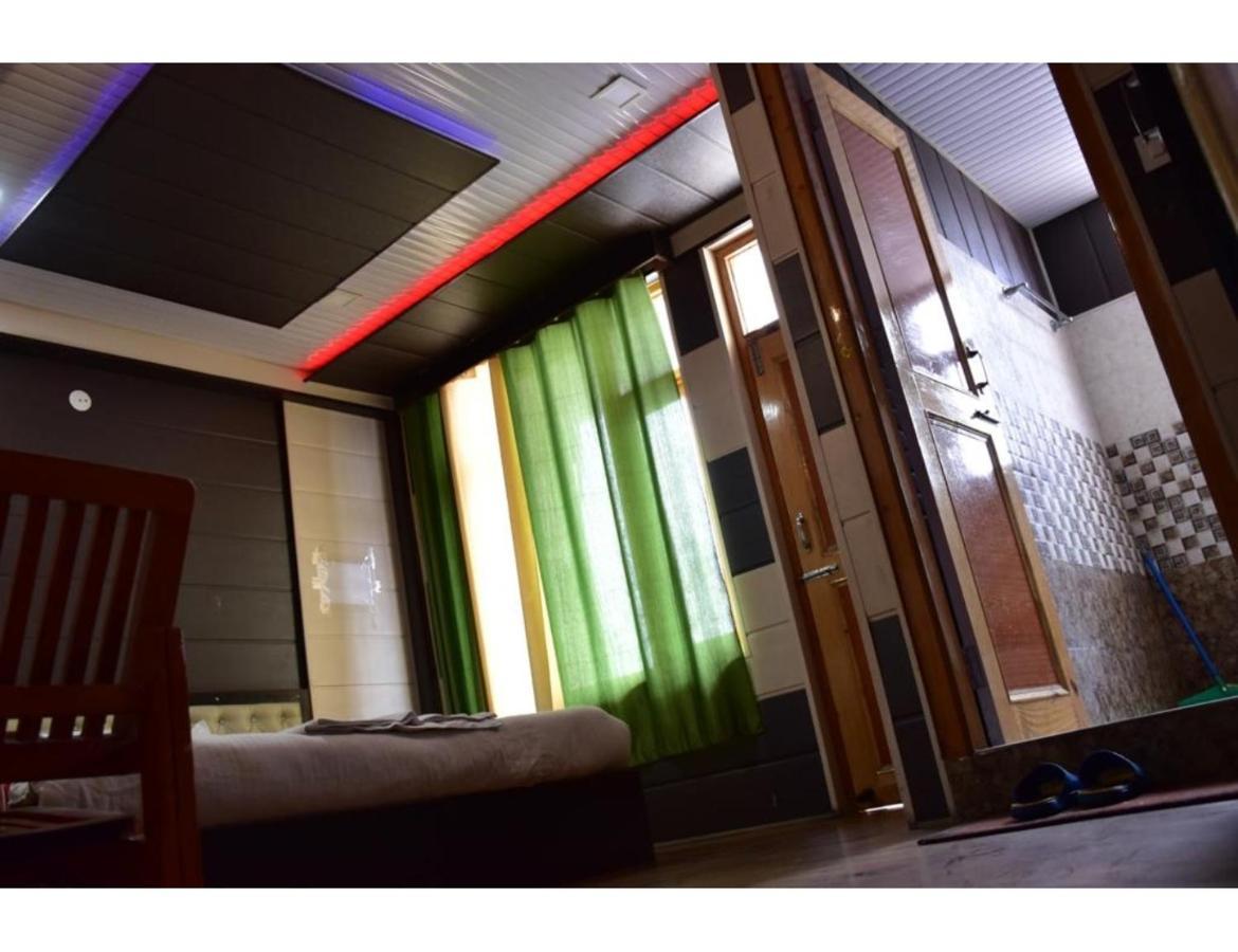 Hotel Peak View, Lahaul Sissu Экстерьер фото